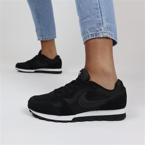 zwarte sneaker dames nike